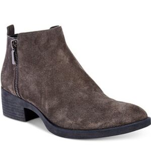 Kenneth Cole New York suede ankle boots size 8 gray